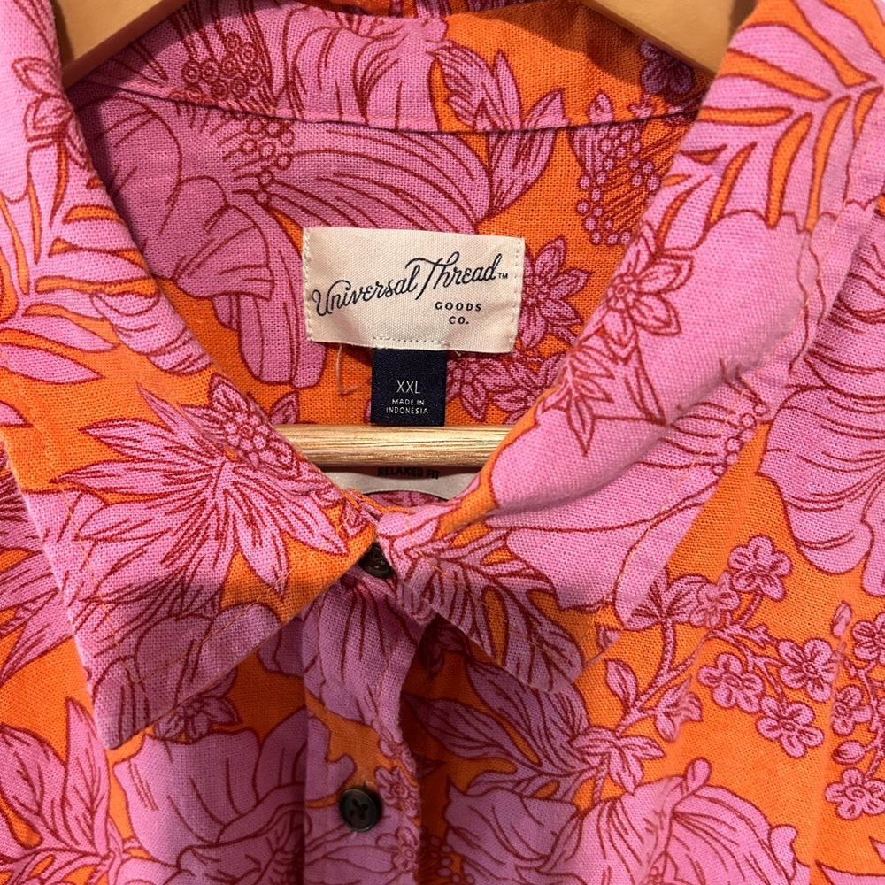 Universal Thread Pink and Orange Floral Women’s Shirt - Picture 2 of 4